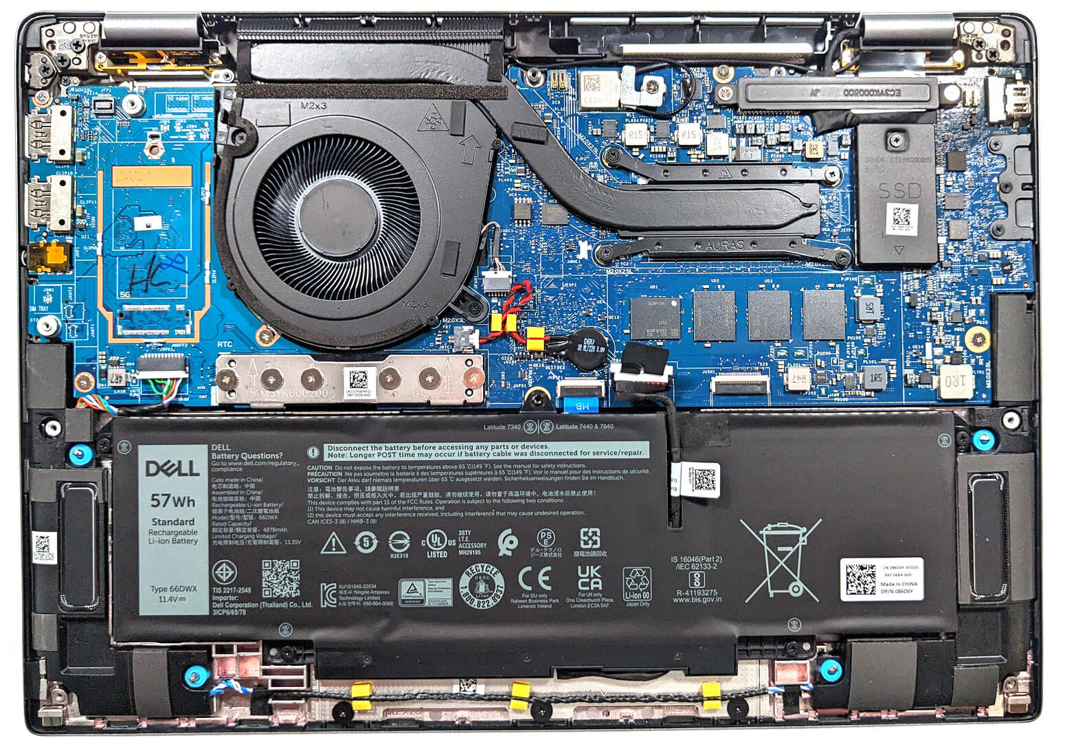 Internal Photo of Dell Latitude 7640, Latitude 7340, Latitude 7440, Latitude 7450, US keyboard (Latitude 7440)